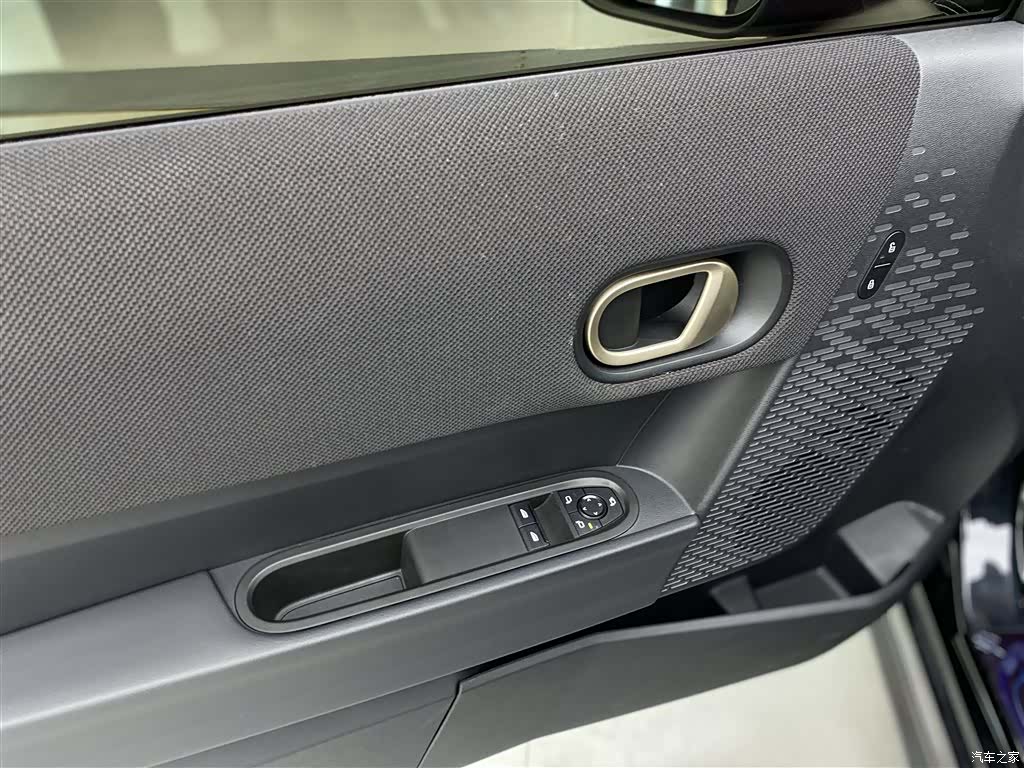 Mini Cooper, 2025 19