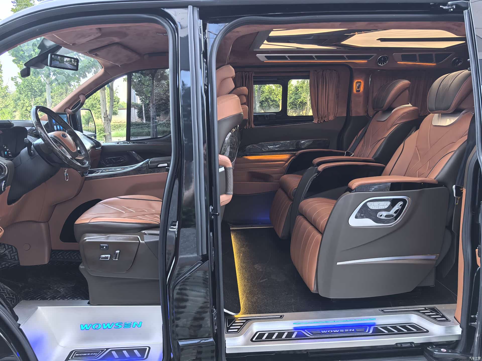 Ford Tourneo, 2023 10