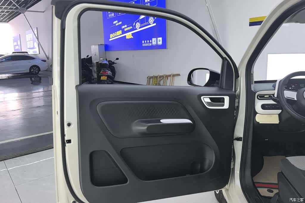 Wuling MINIEV, 2024 7