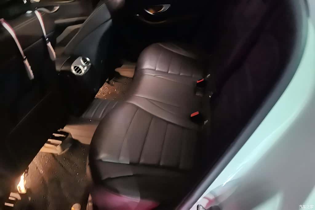 Mercedes-Benz GLC, 2017 11