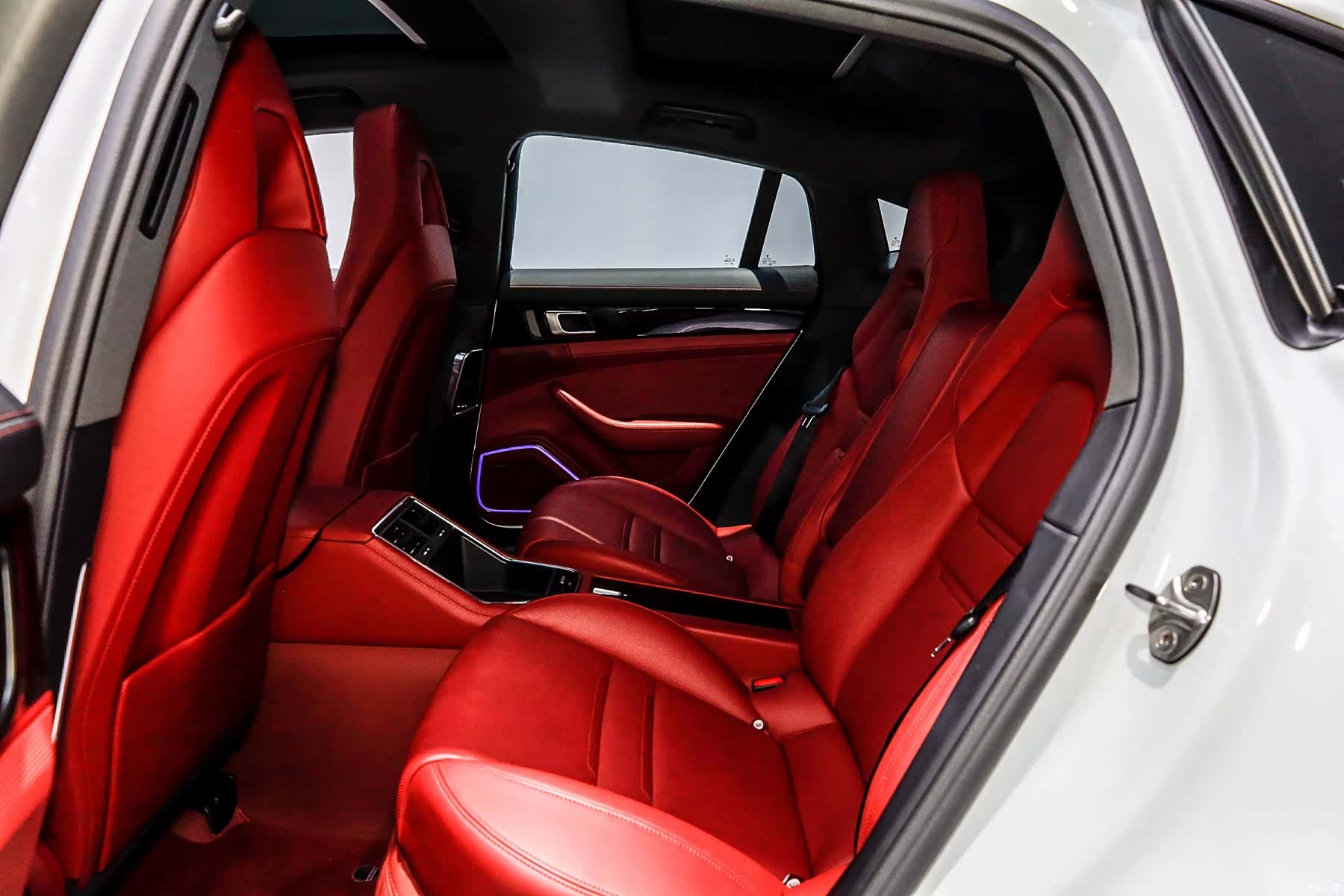 Porsche Panamera, 2023 2