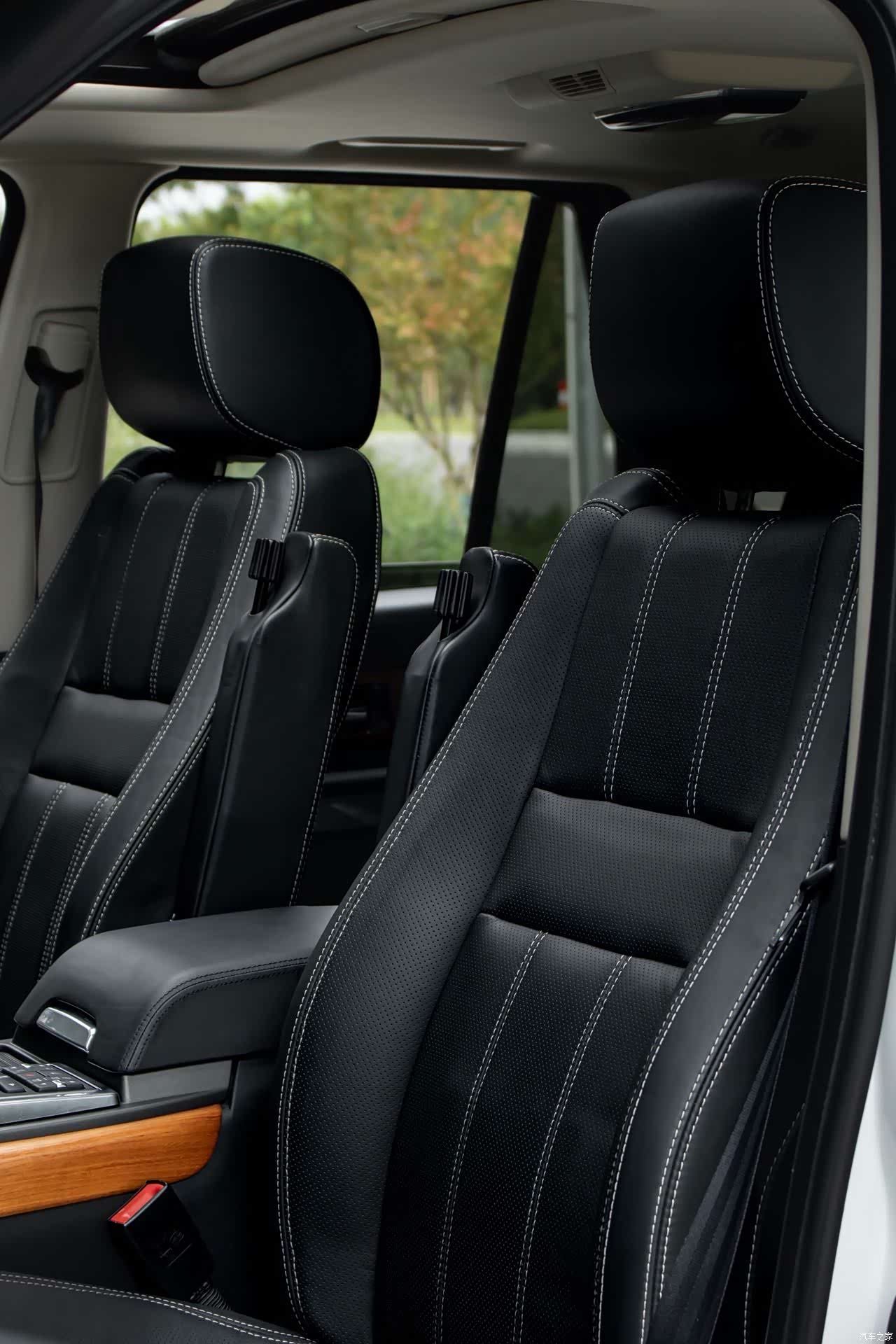 Land Rover Range Rover, 2012 15