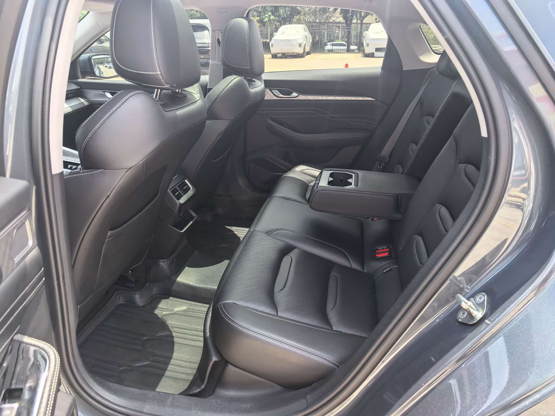 Geely Preface, 2022 7