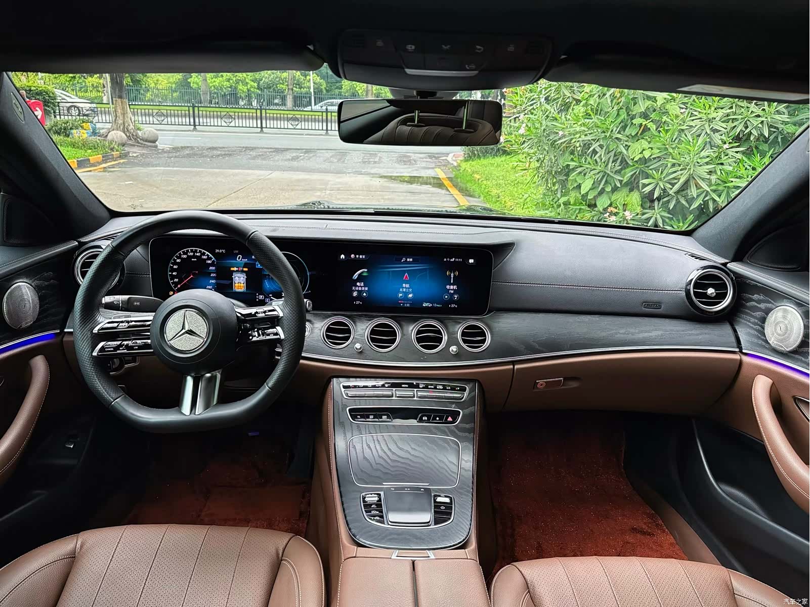 Mercedes-Benz E-Class, 2023 17