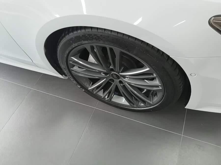 Audi A7 2022, фото 14