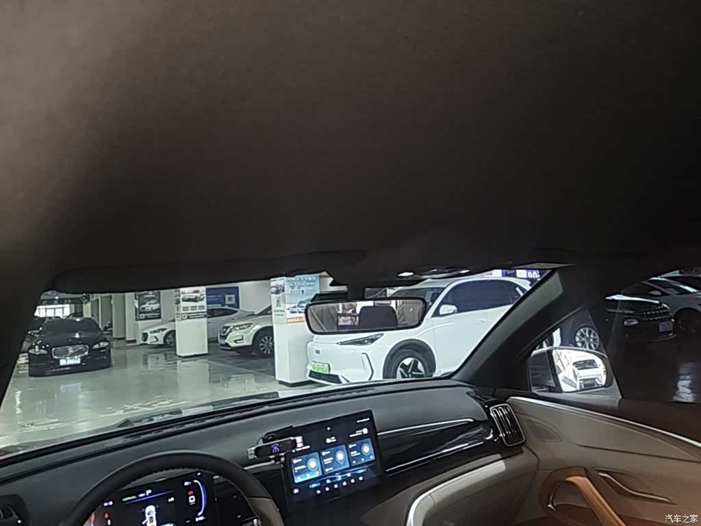 BYD Song, 2022 18