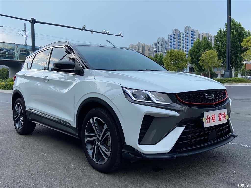Geely Coolray, 2022 3