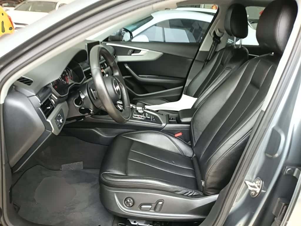 Audi A4L, 2018 15