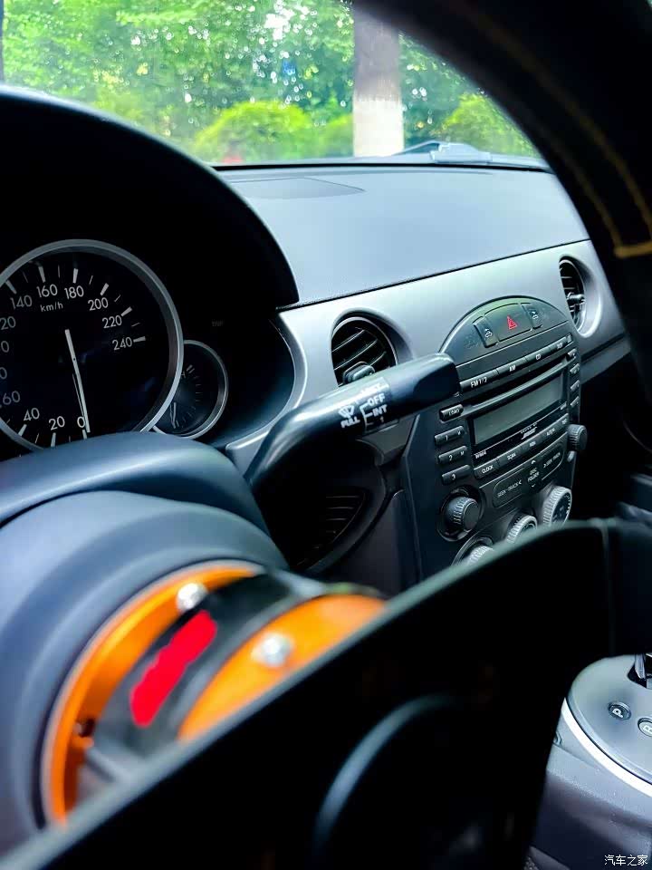 Mazda MX-5, 2010 8