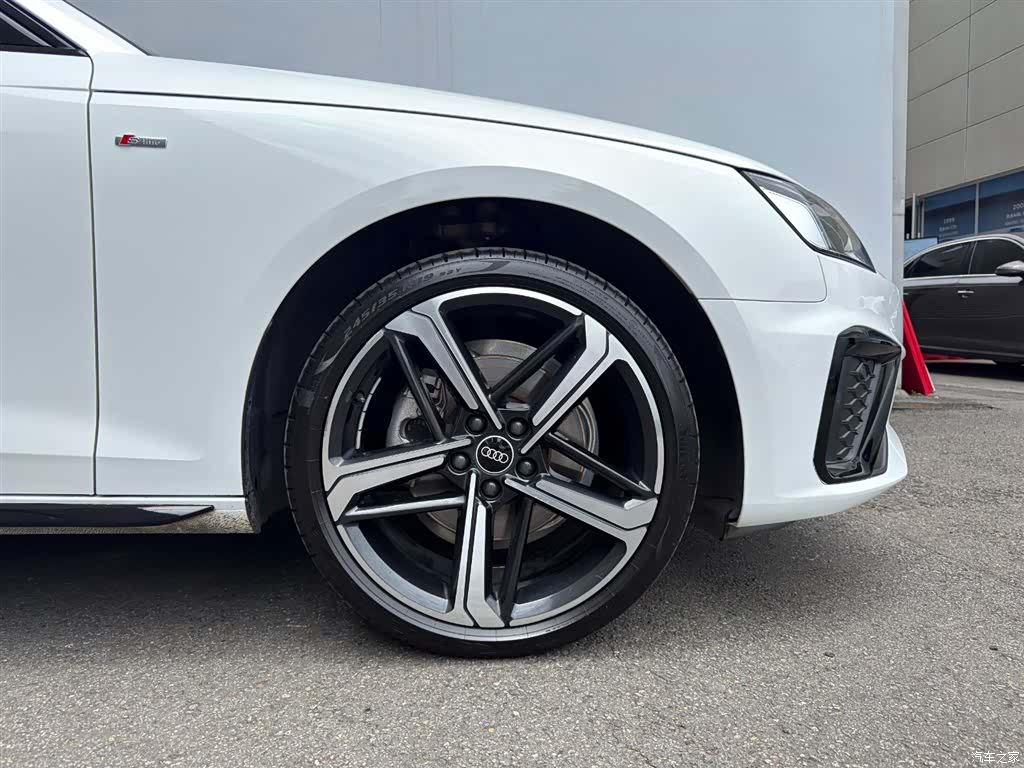 Audi A4L, 2023 17
