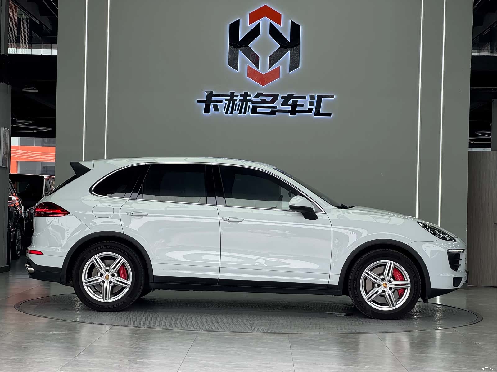 Porsche Cayenne, 2015 8