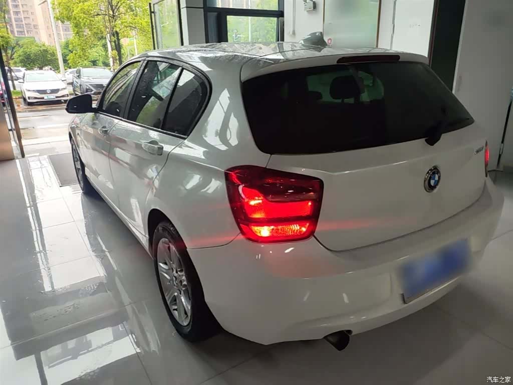 BMW 1 Series, 2015 все фото