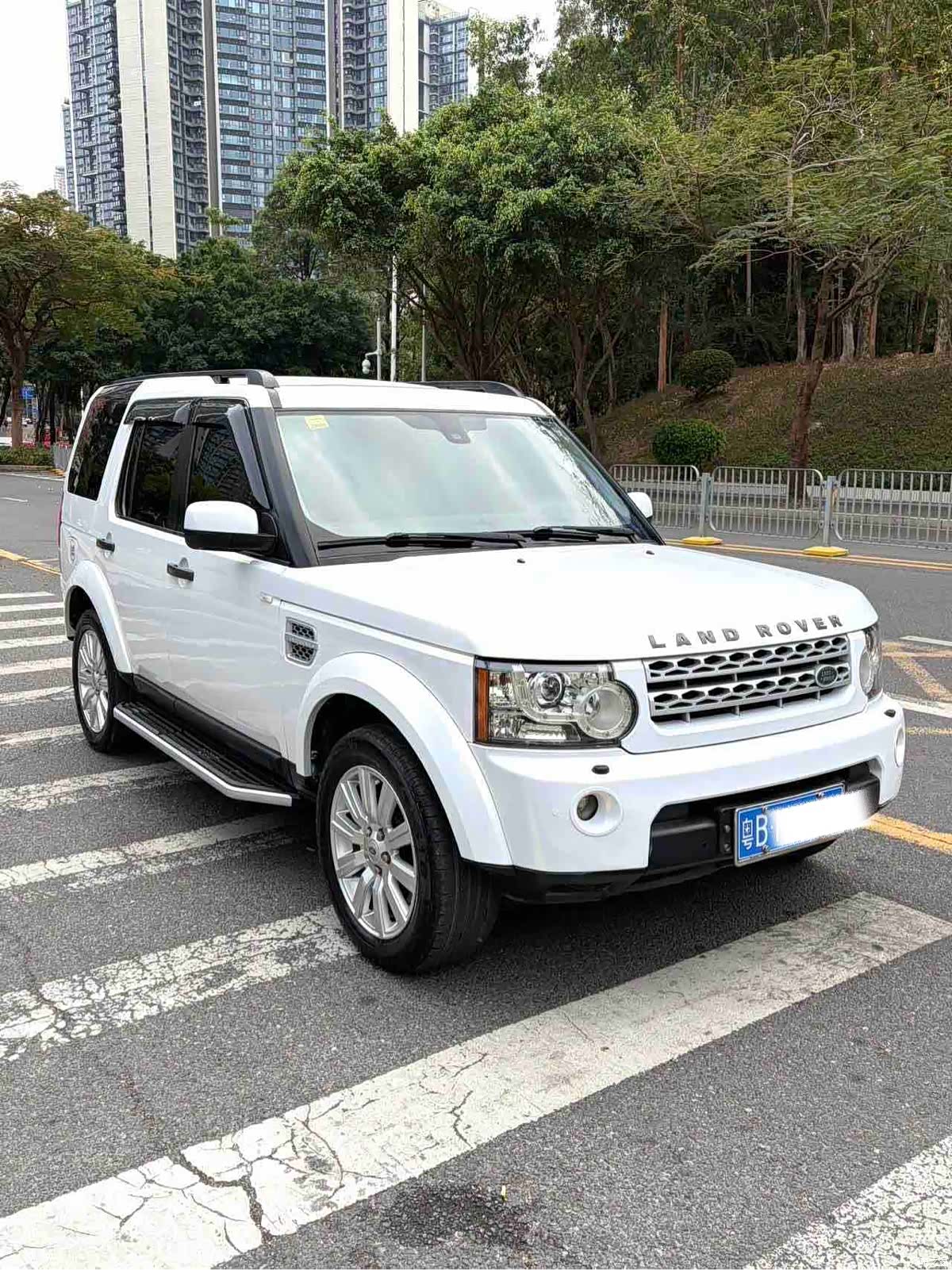 Land Rover Discovery, 2012 4