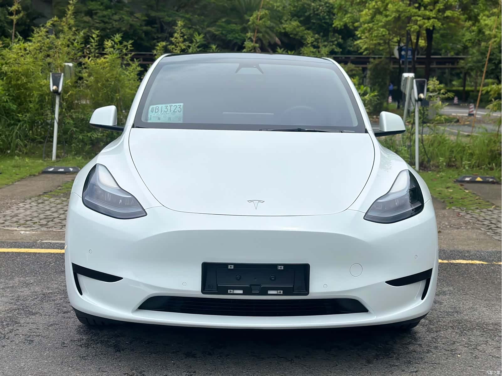 Tesla Model Y, 2022 2