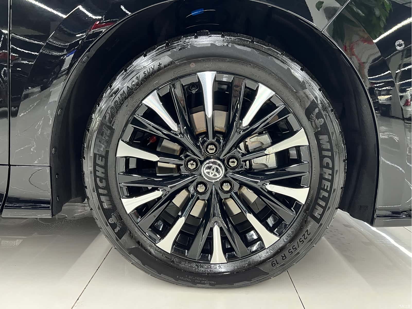 Toyota Alphard, 2025 29