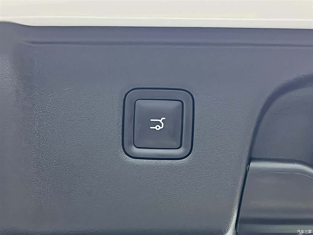 Leapmotor C10, 2025 11