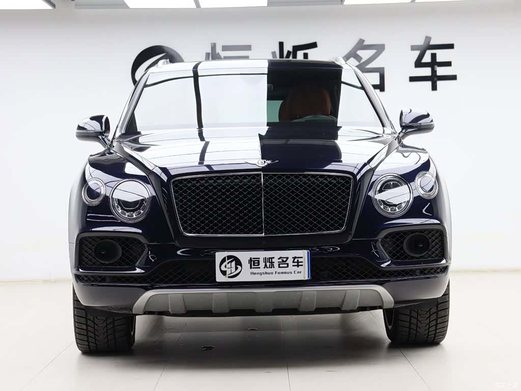 Bentley Bentayga, 2019 32