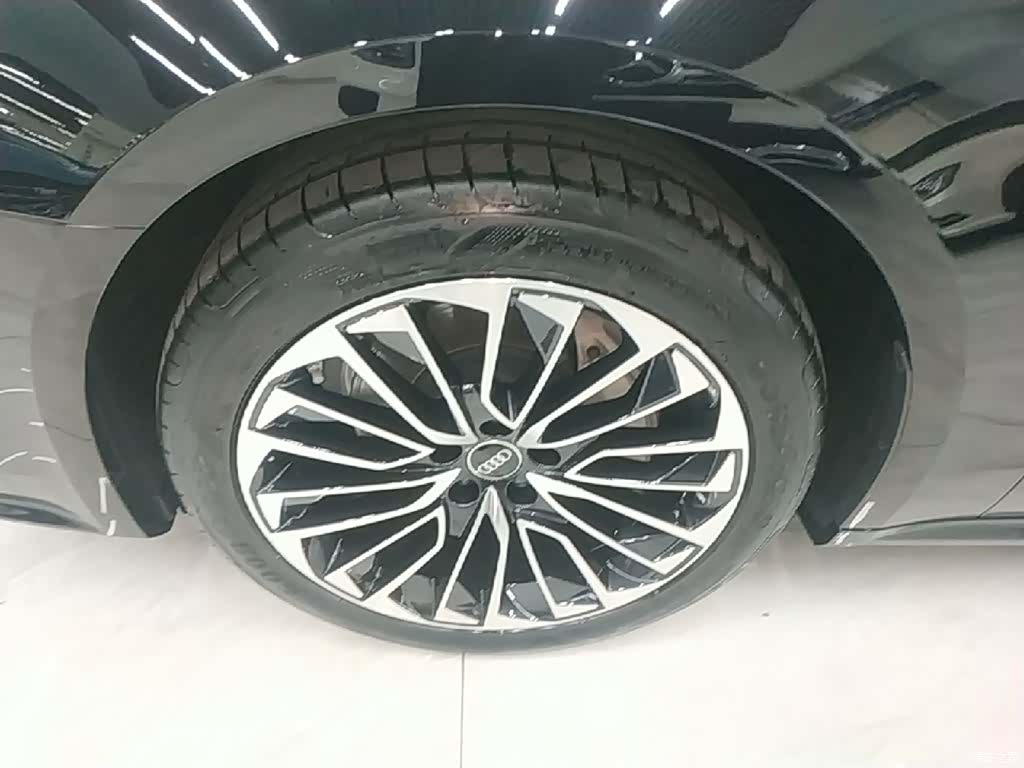 Audi A7L, 2026 23