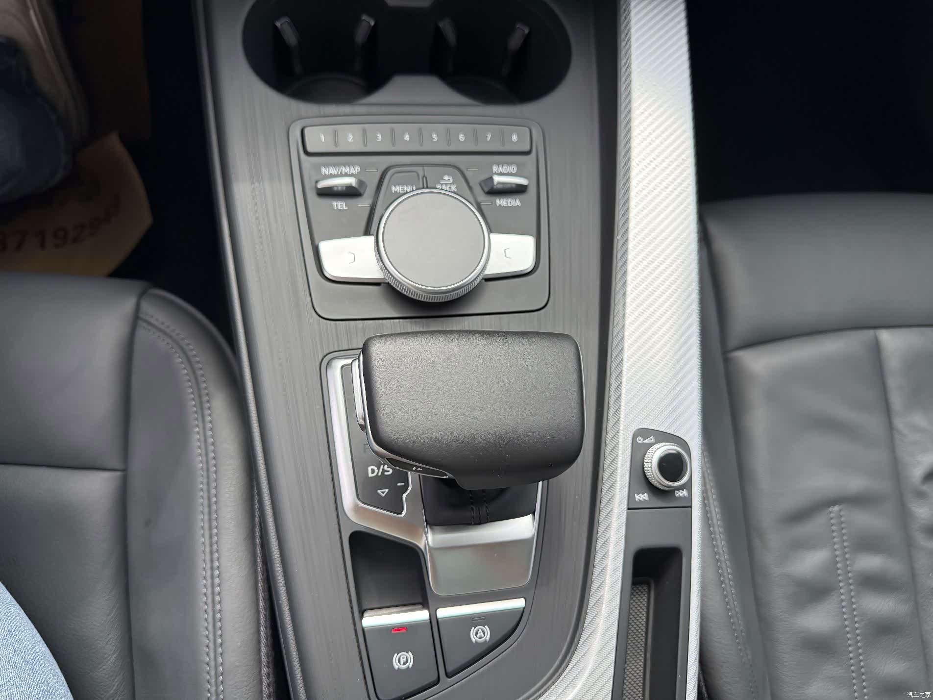 Audi A4L, 2017 18