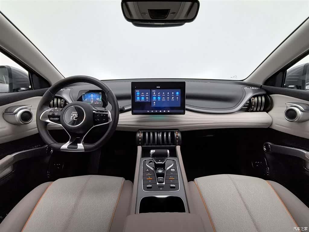 BYD Yuan, 2024 все фото