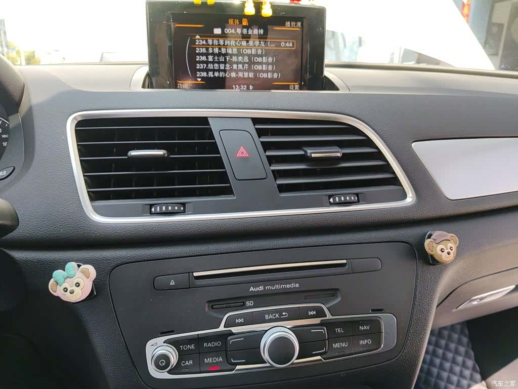 Audi Q3, 2019 9