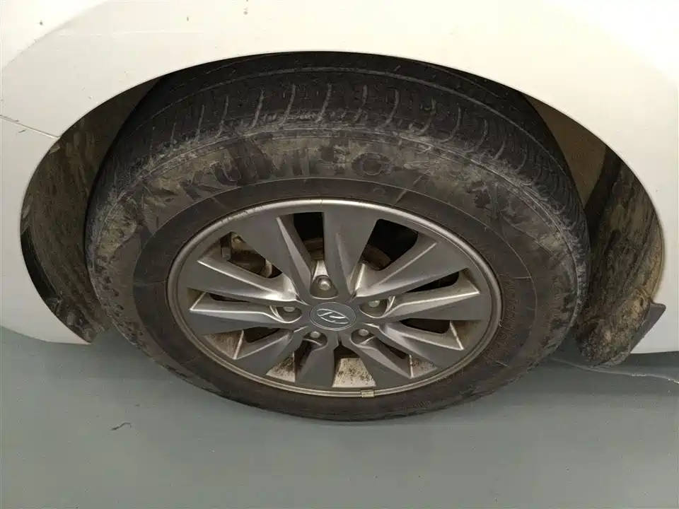 Hyundai Yuedong