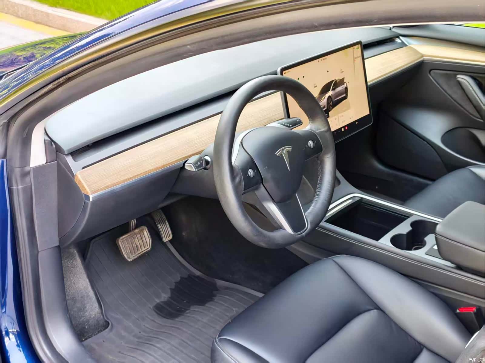 Tesla Model 3, 2022 10
