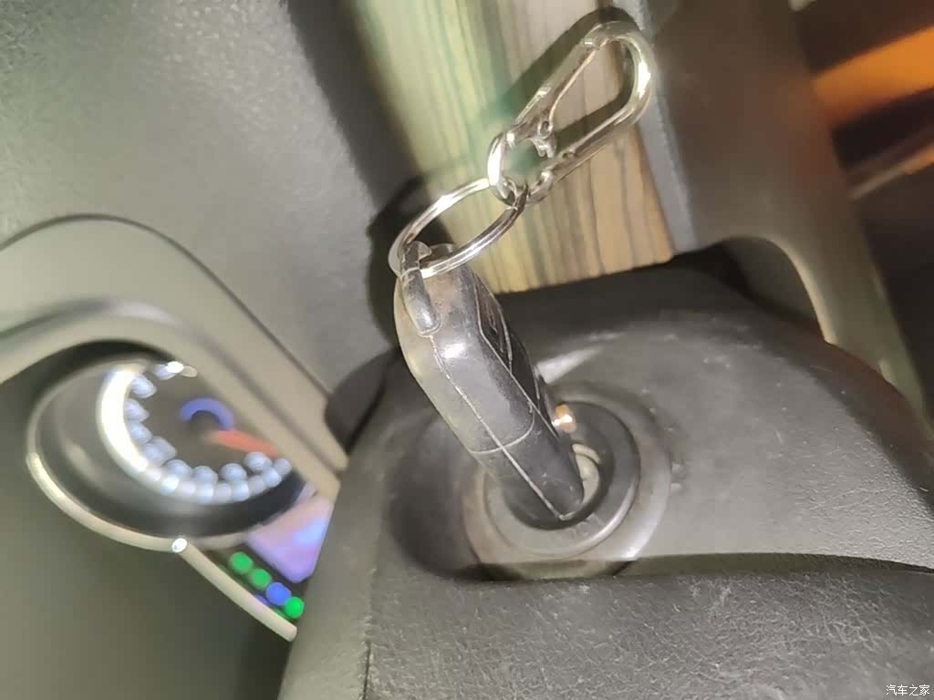 DongFeng CM7, 2016 9