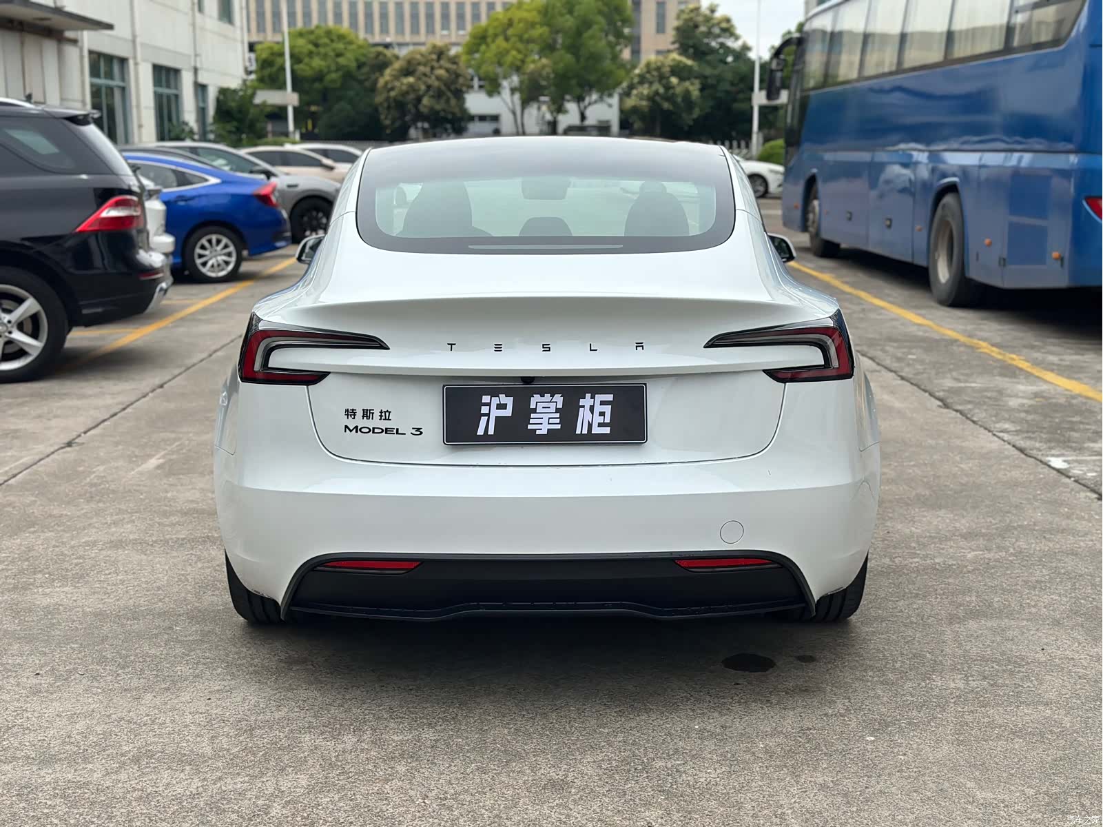 Tesla Model 3, 2026 8