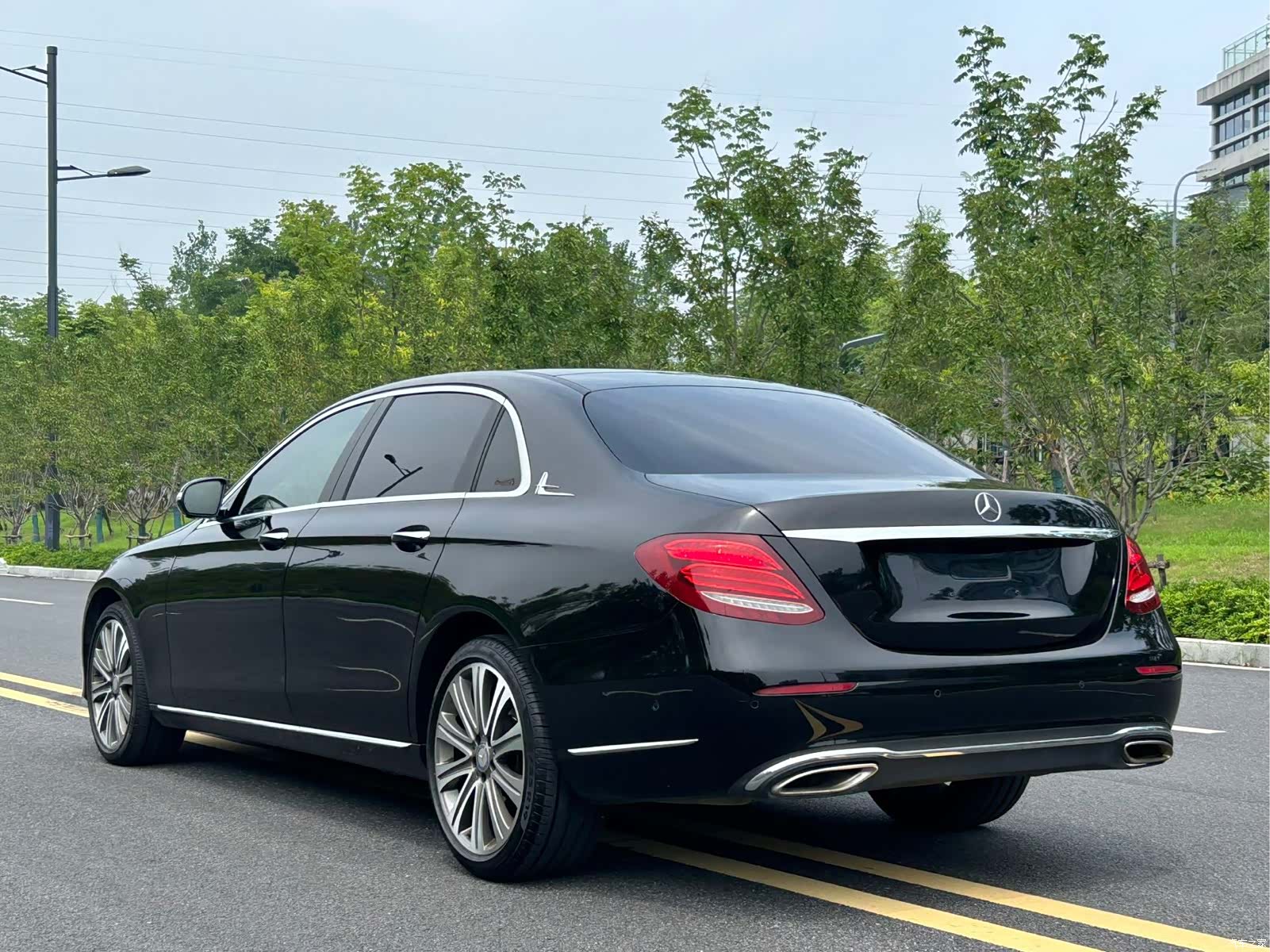 Mercedes-Benz E-Class, 2017 20