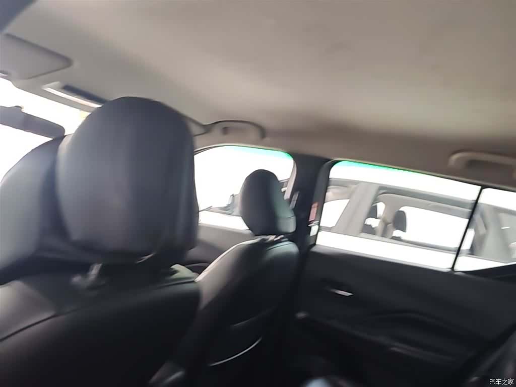 Nissan Kicks, 2018 18