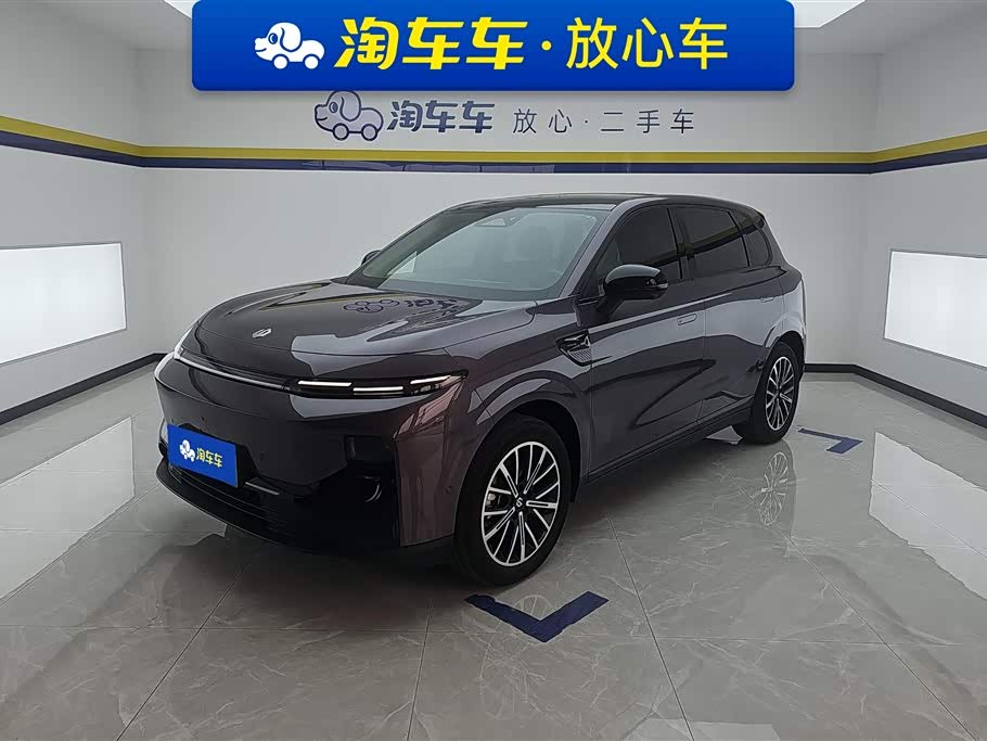 Leapmotor B10