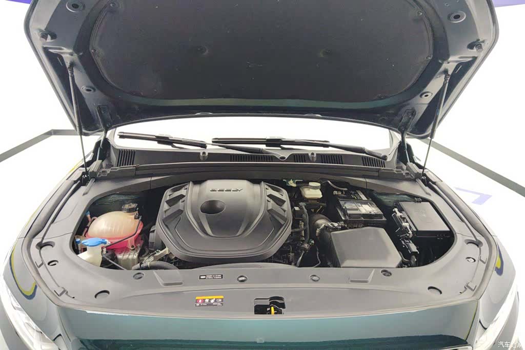 Geely Preface, 2023 10
