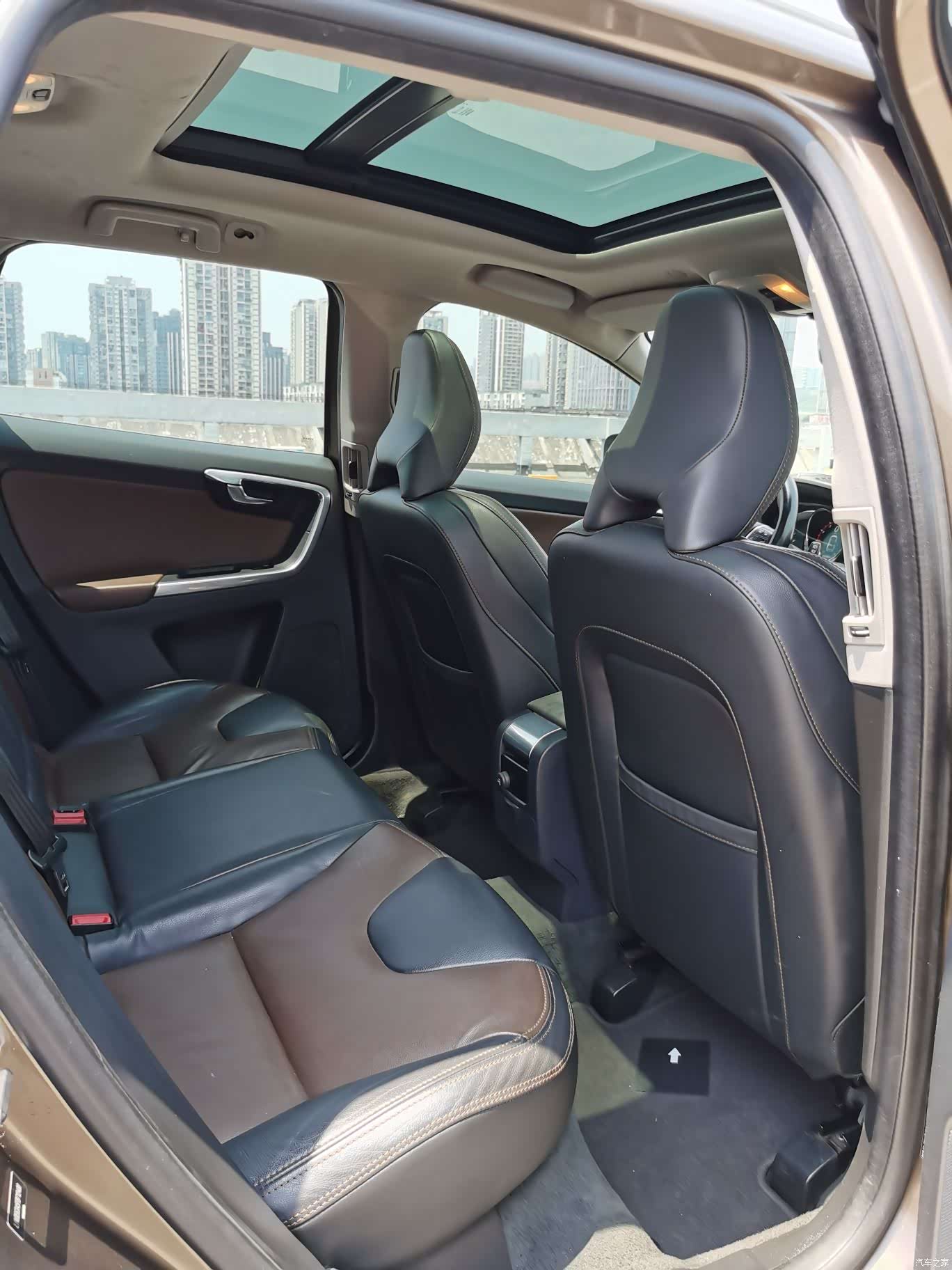 Volvo XC60, 2015 14