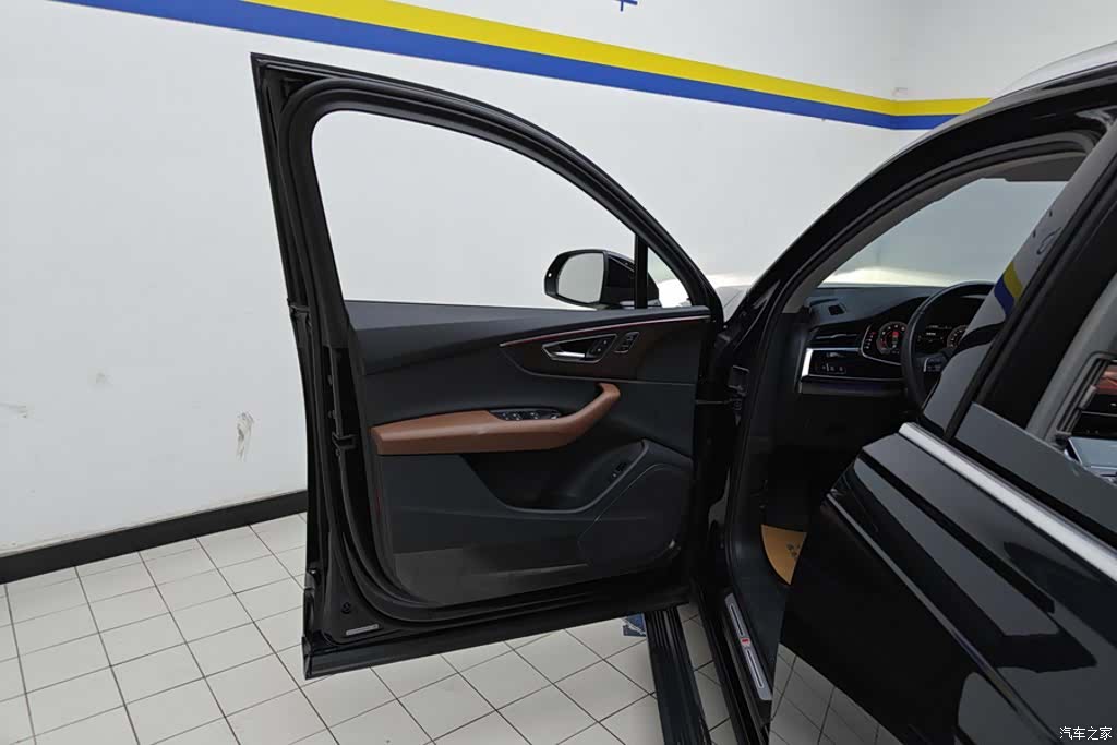 Audi Q7, 2021 7