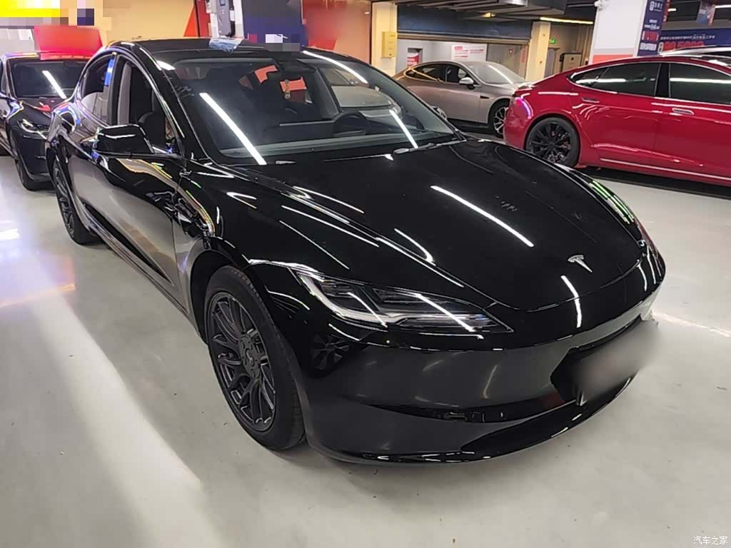 Tesla Model 3, 2024 4