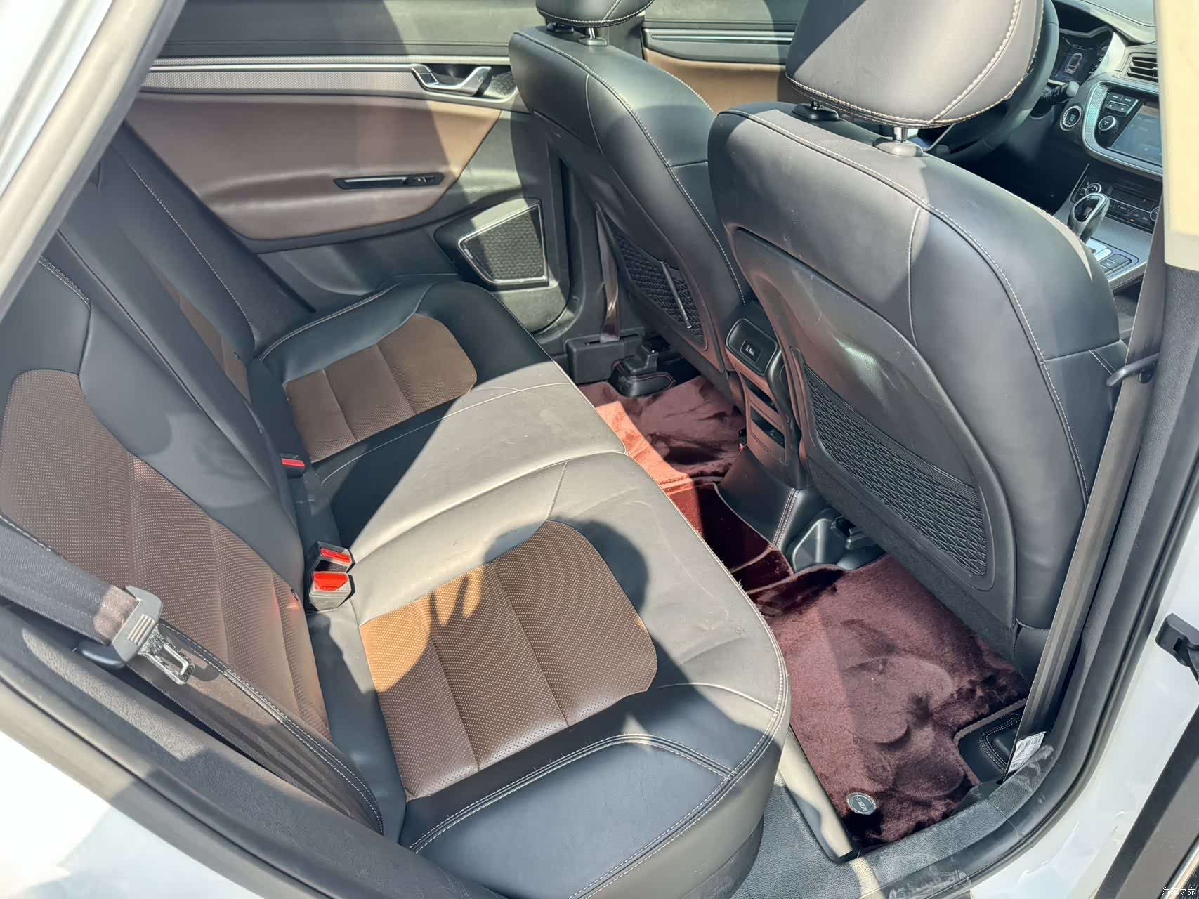 Geely Emgrand, 2017 12