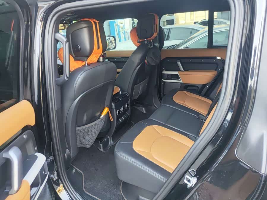 Land Rover Defender 2023, фото 6