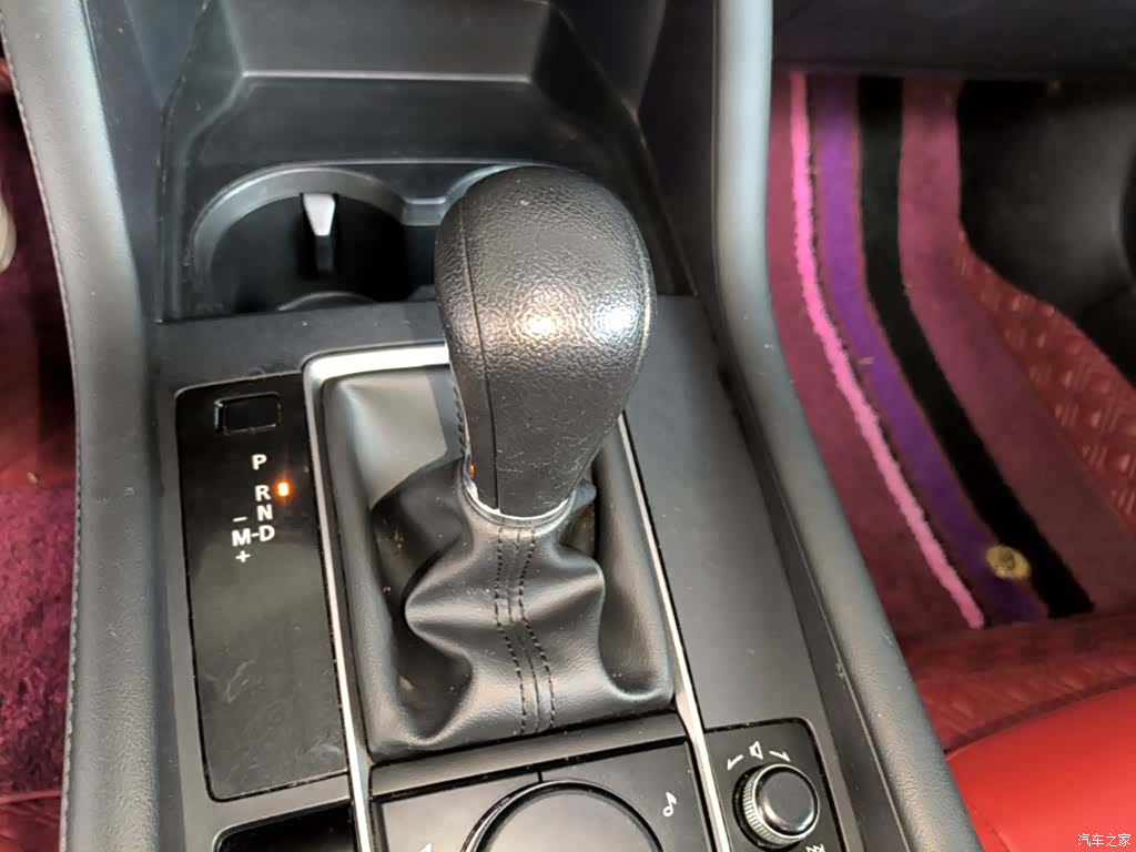 Mazda Mazda3, 2021 10