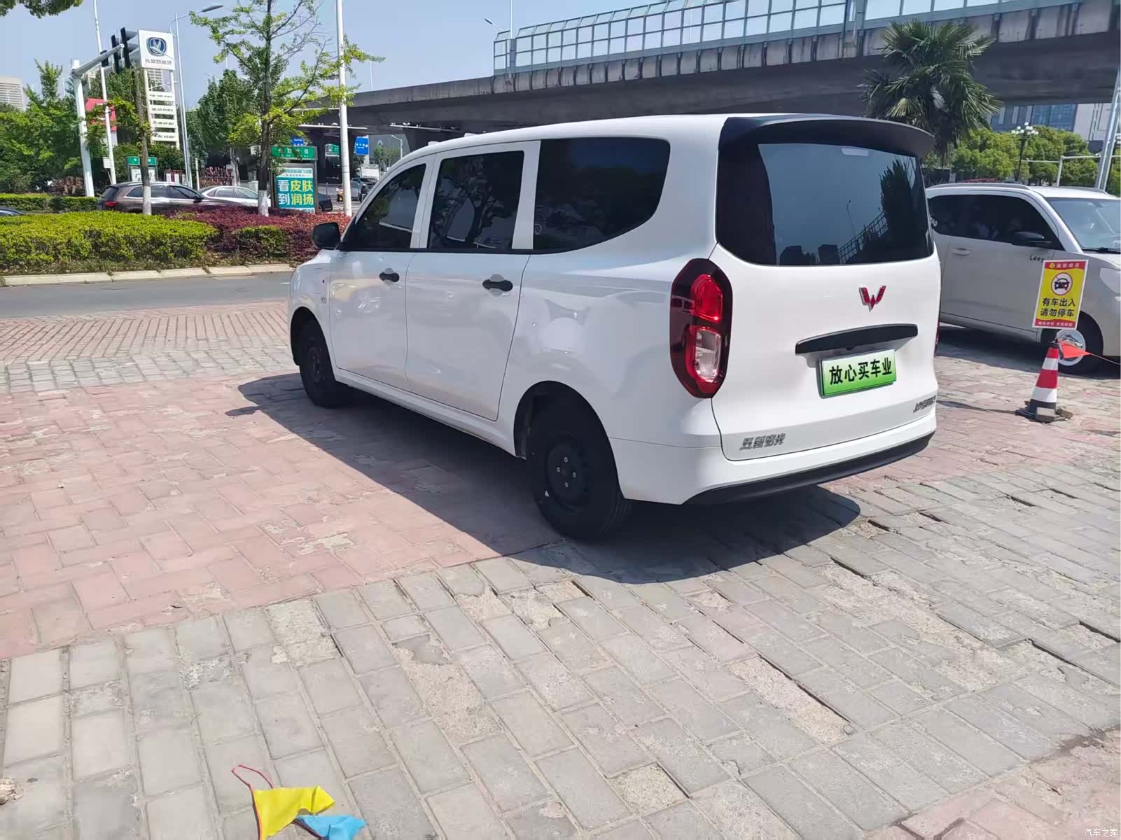 Wuling Hongguang, 2026 все фото