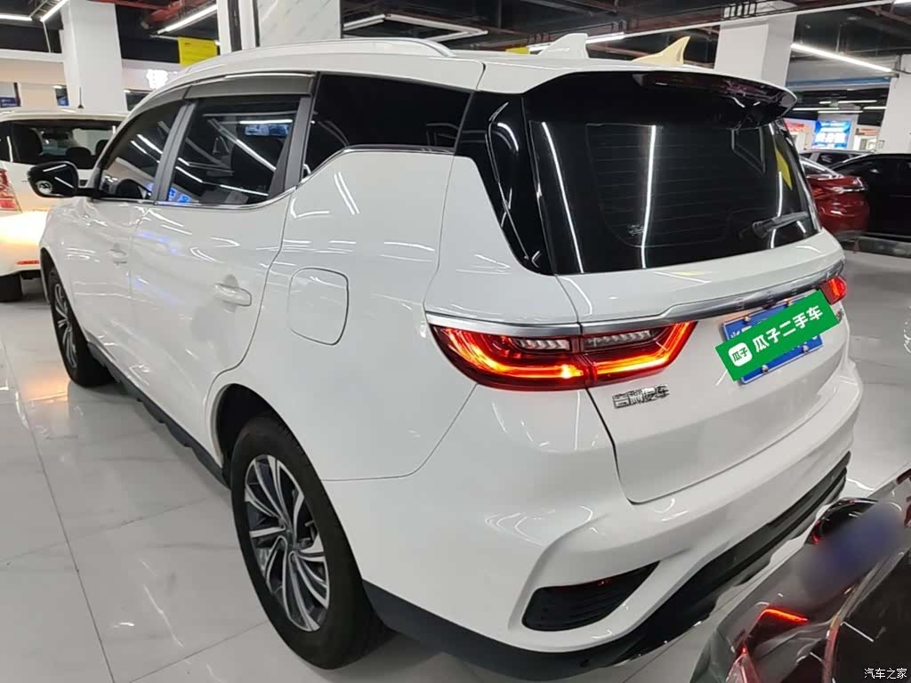 Geely X6, 2020 все фото
