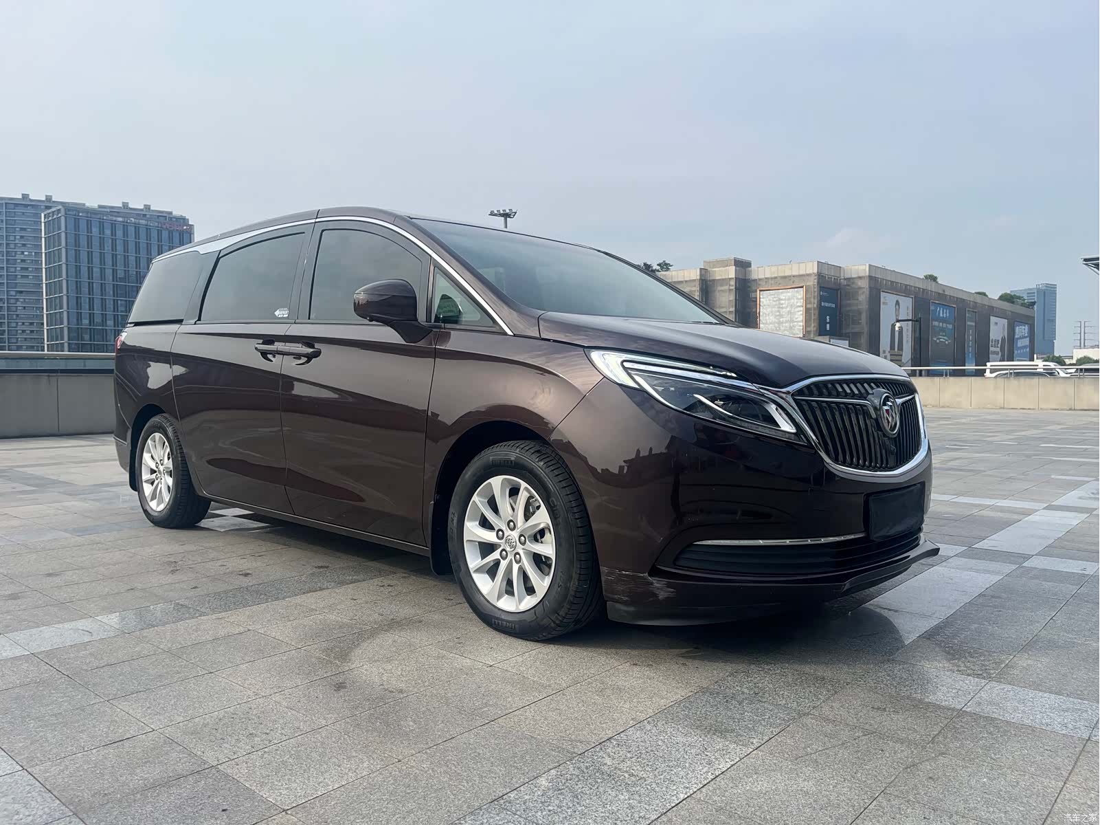 Buick GL8, 2019 3