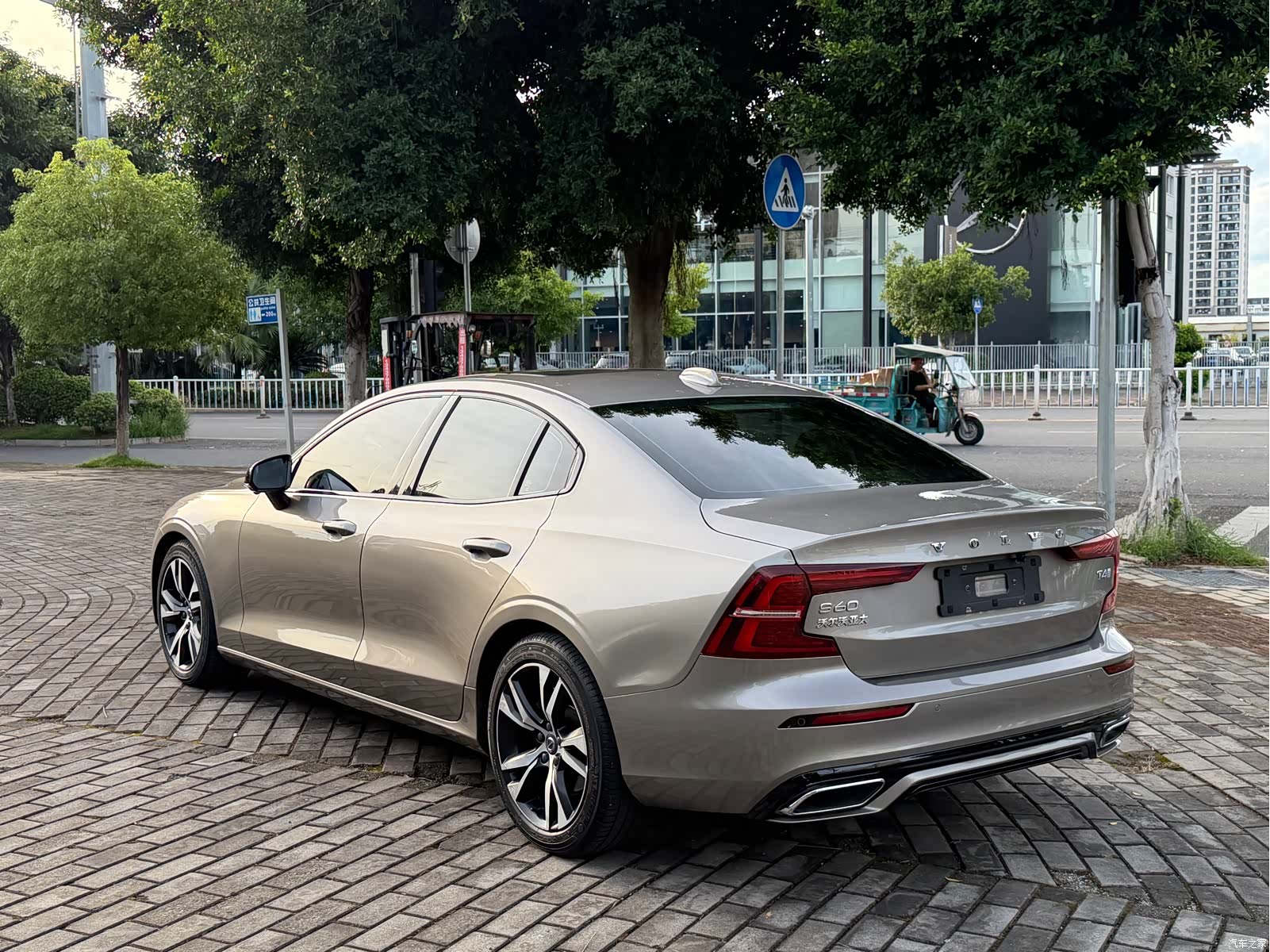 Volvo S60, 2020 4
