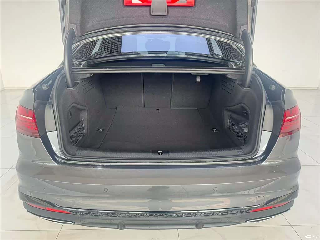 Audi A4L, 2022 6