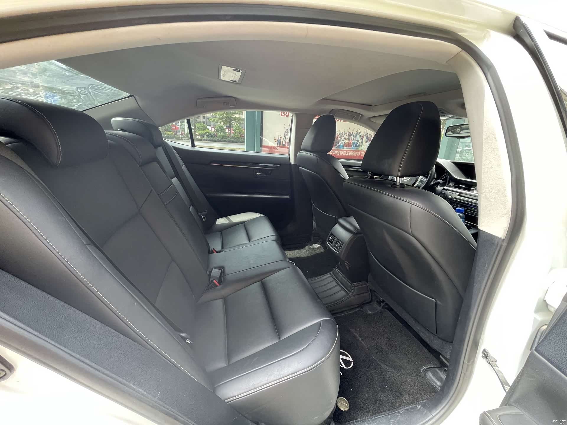 Lexus ES, 2013 8