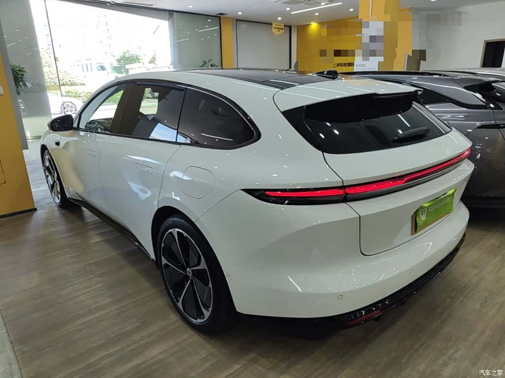 NIO ET5, 2025 все фото