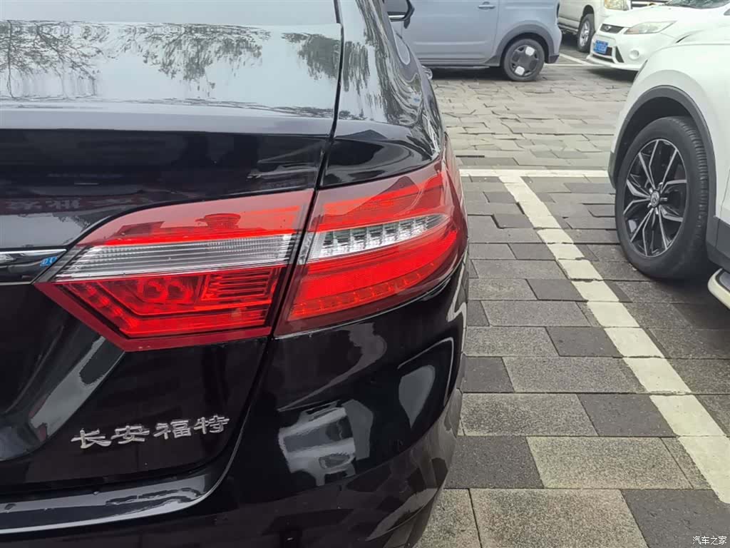 Ford Taurus, 2016 8