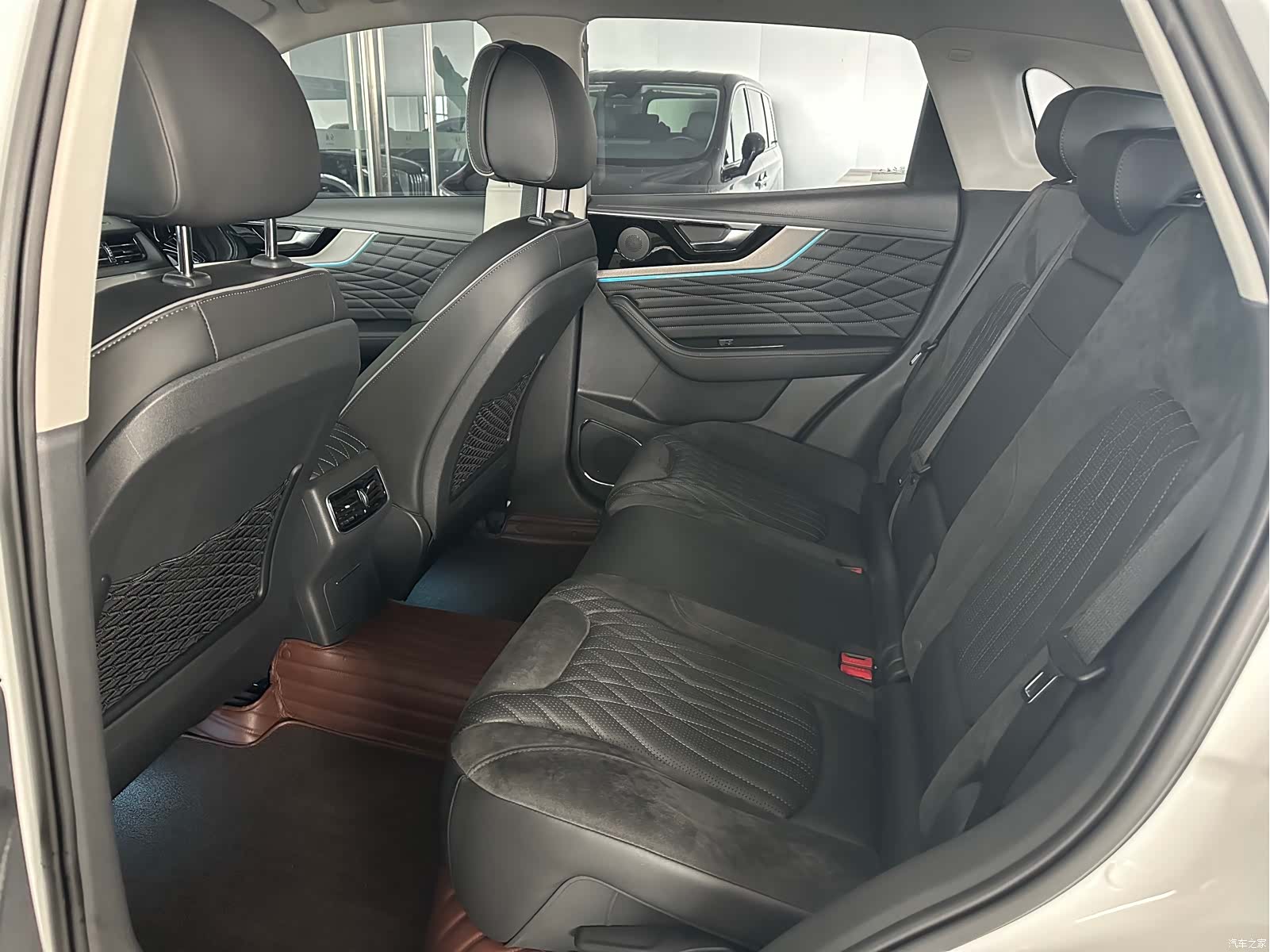 Hongqi HS5, 2021 14
