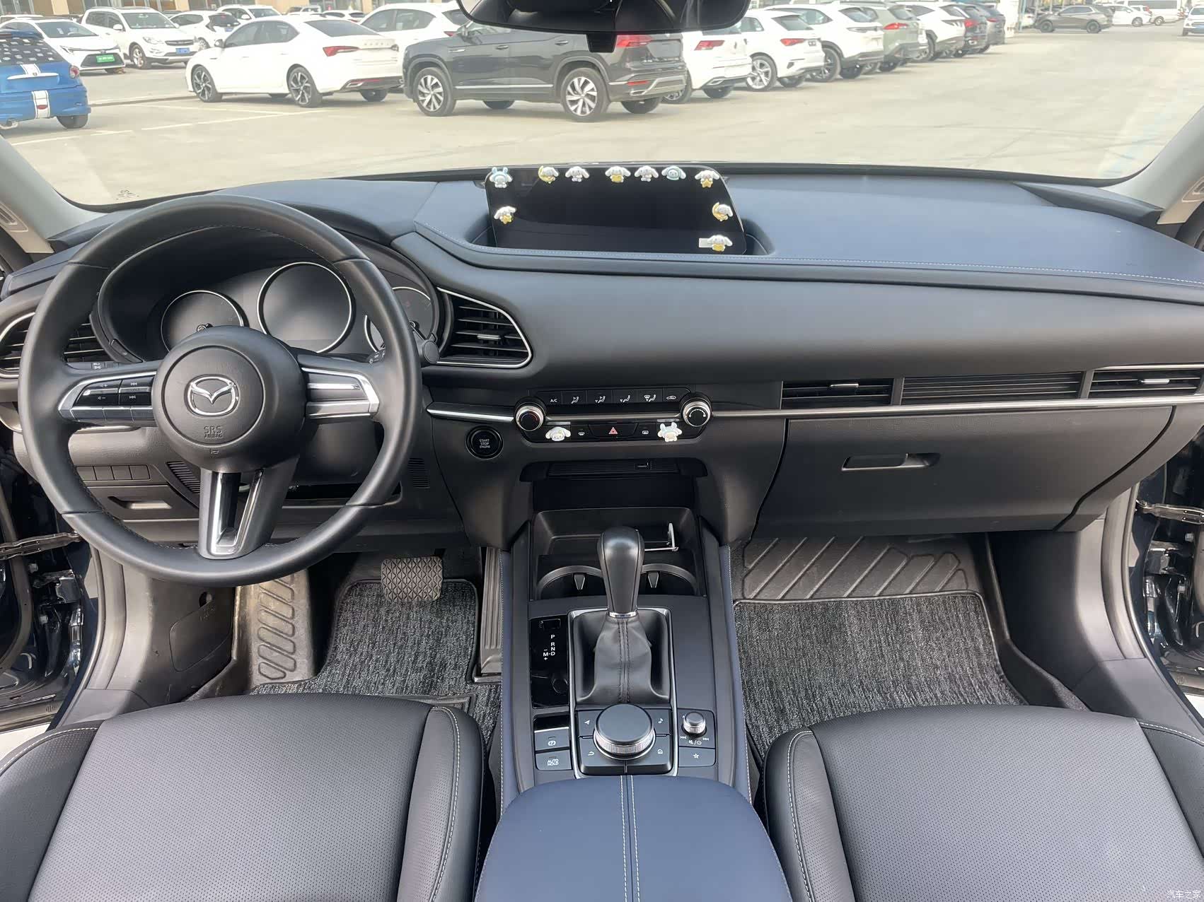 Mazda CX-30, 2023 10