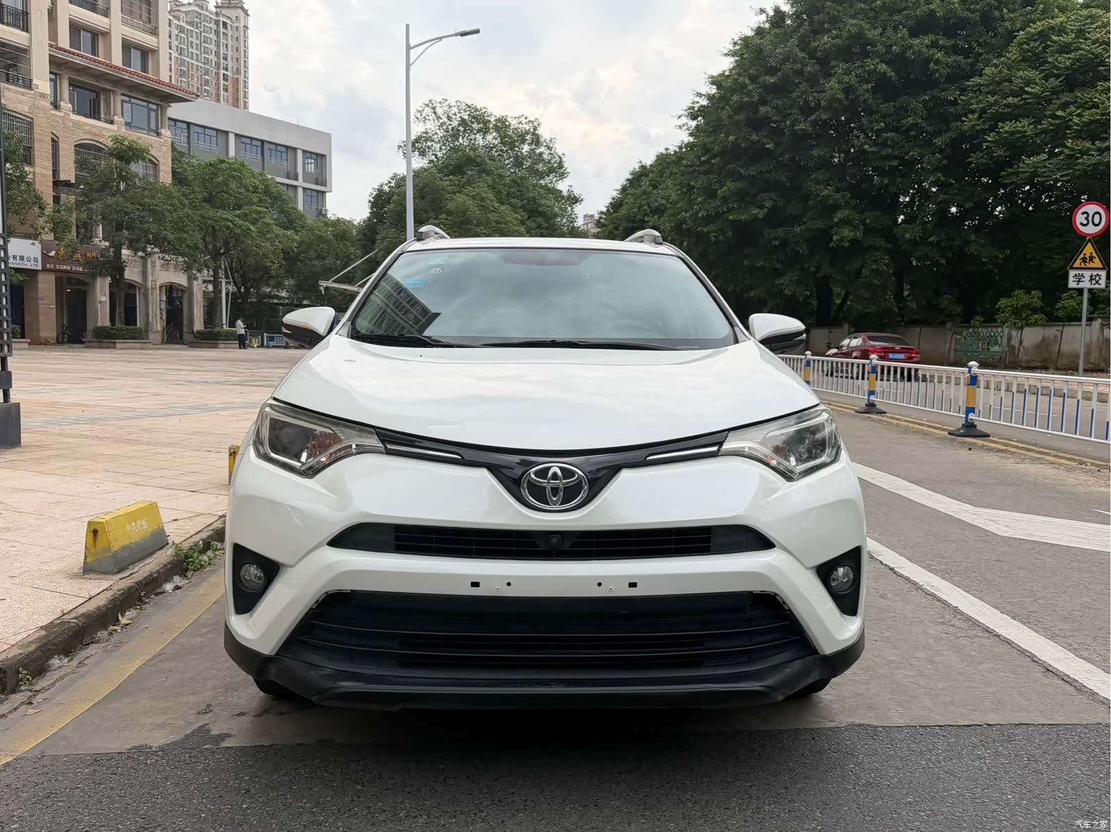 Toyota RAV4, 2017 2